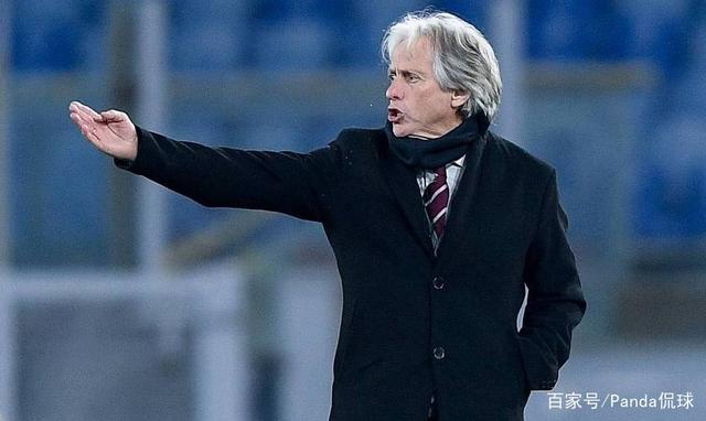 包含本菲卡轻取阿森纳，C罗梅开二度英超的词条